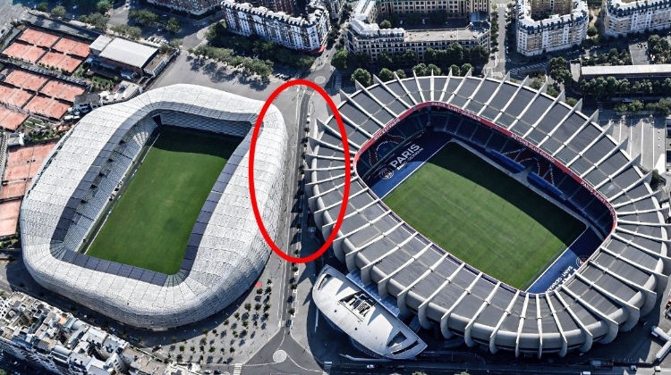 真邻居！巴黎FC冲甲下赛季与大巴黎上演德比，两队的主场一墙之隔