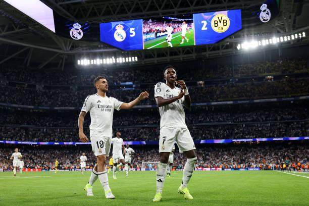 球速体育直播-熊皇戴帽引爆伯纳乌！复制贝尔+贝利，金球奖没跑了