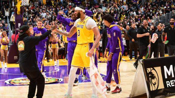 球速体育APP-遭绝杀湖人输的不冤，教练和球员争相承担责任