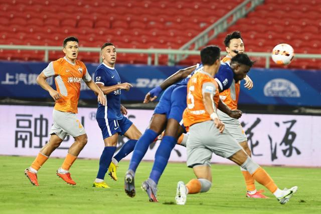 球速体育官网-【中超】马尔康双响戴维森1射2传 三镇5比1十人深圳